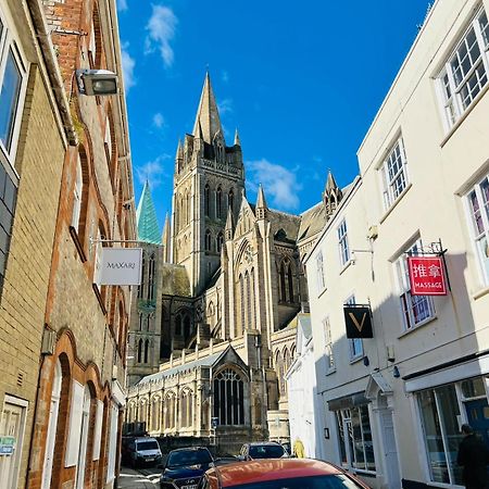 Private Double Room With Ensuite, No Breakfast, Truro City Centre Екстер'єр фото